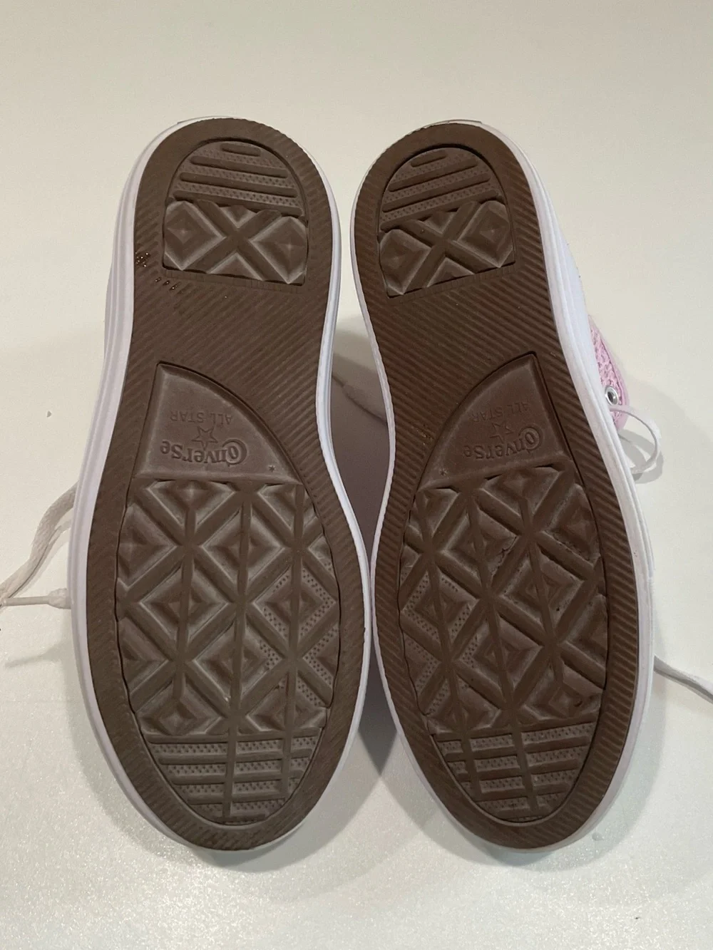 ☀️ All Star Converse Girl’s Textured Textile Thick Rubber Platform Shoes, 4.5